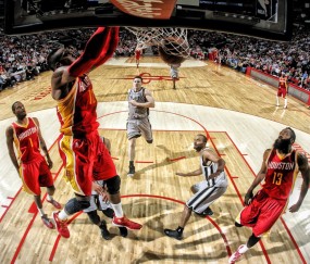 开云体育官方网站-克莱持续制造杀伤，开拓者生死战取胜76人，当水花兄弟的暗流击穿过程的堤坝