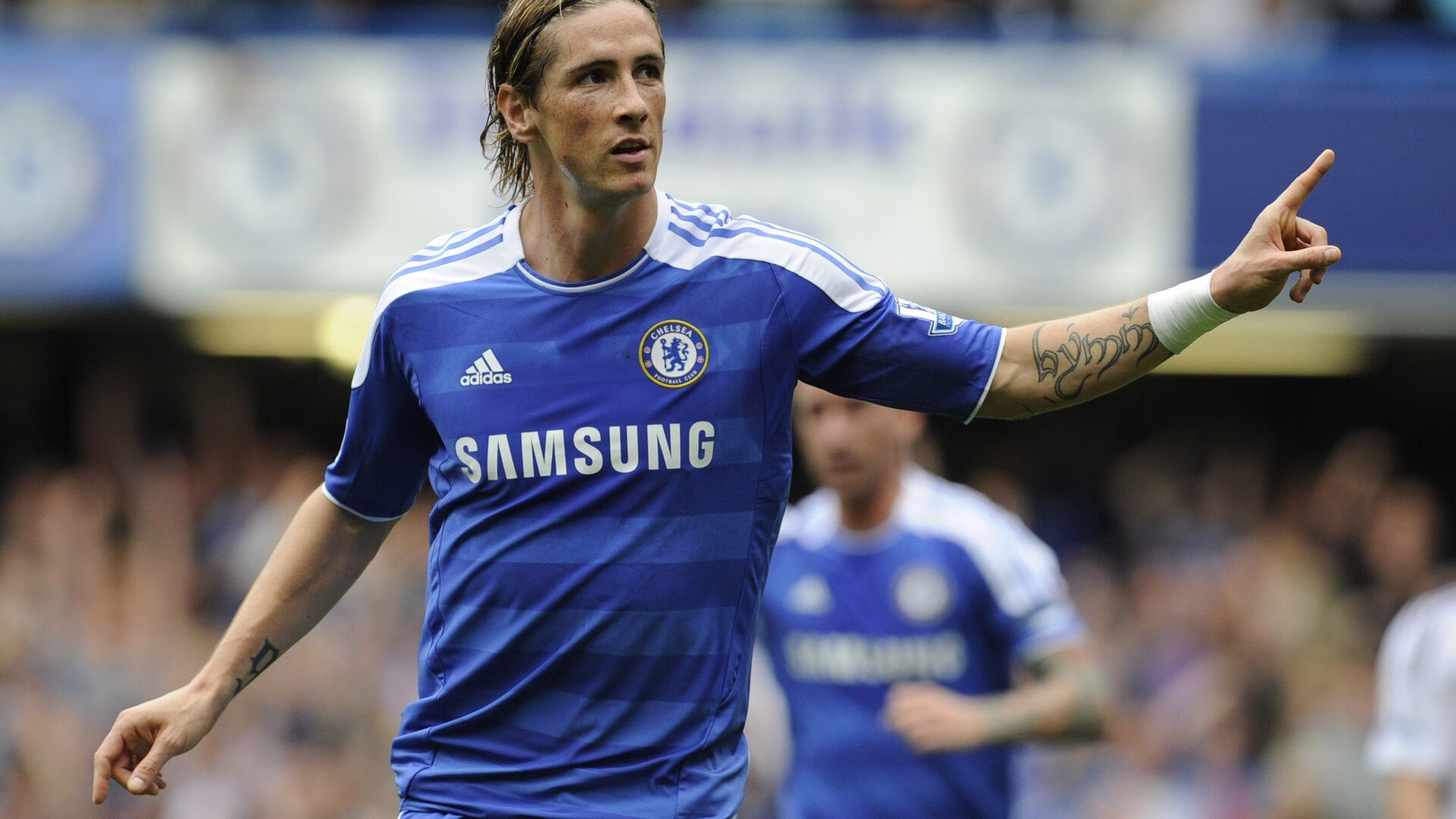 马赛强行终结希腊,萨拉赫在西决生死战接管比赛,当英雄叙事跨越文明边界