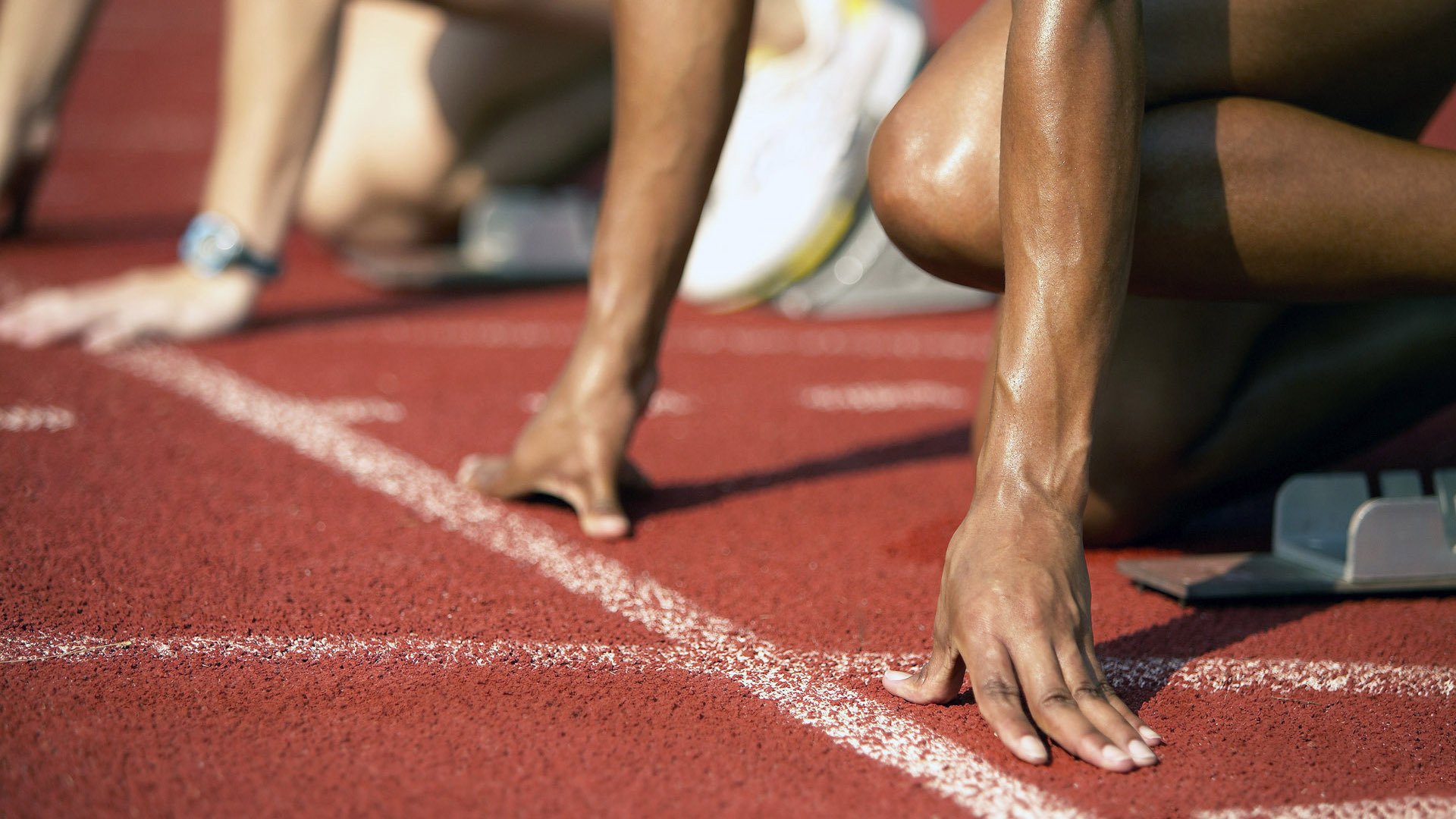 拜仁鏖战莱比锡红牛，阿劳霍成为关键先生，一块顽石如何改变了战局