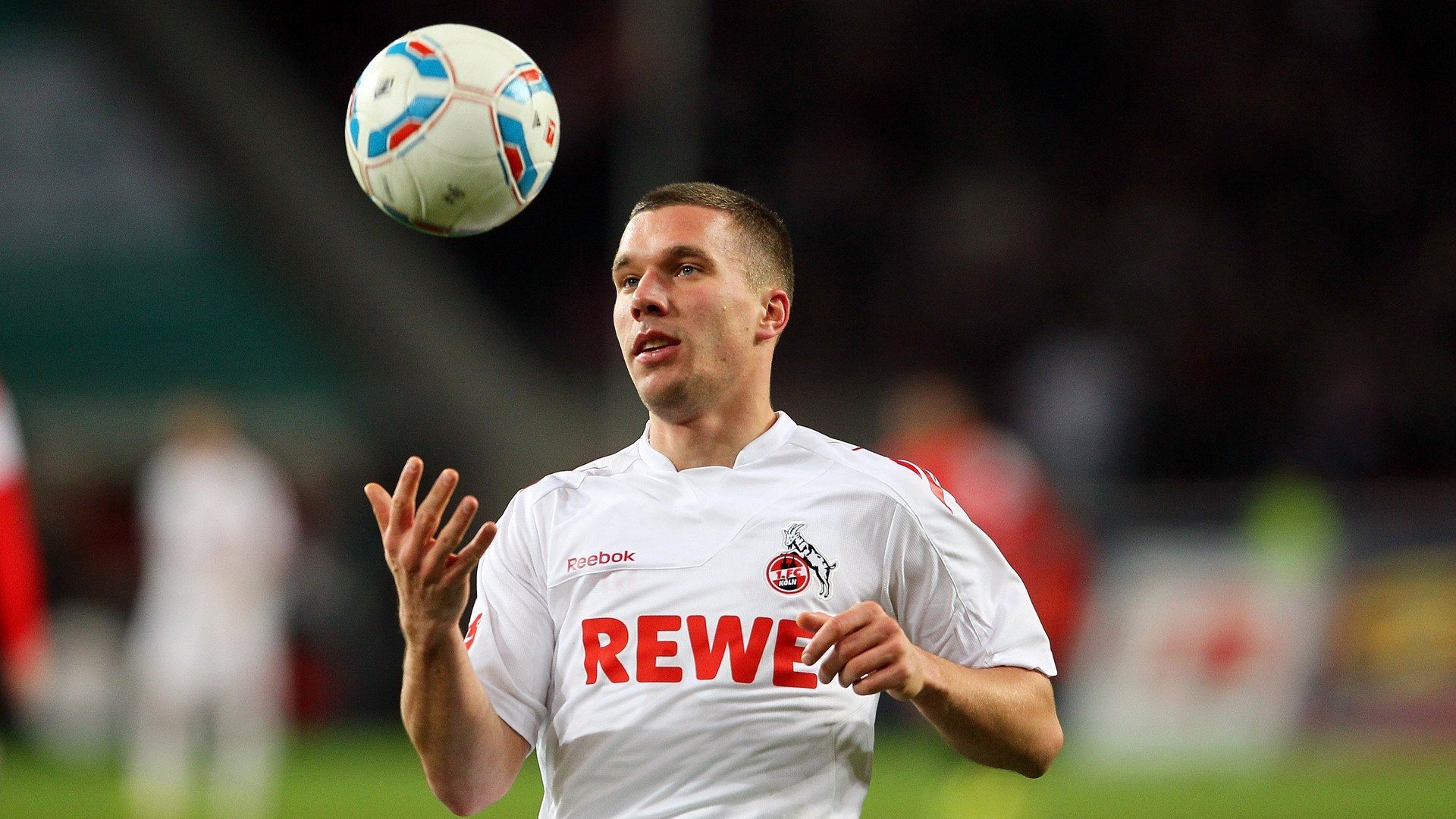 上海队爆冷马刺，切特在德甲争冠战接管比赛，当不可能成为常态，体育世界正在重写规则